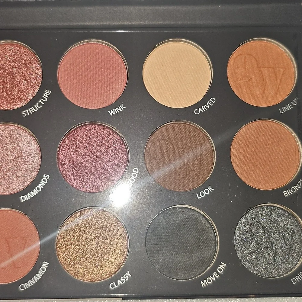 Nine West Sculpt & Shade Eye Collection - Multi-Color 24PC Eyeshadow Palette